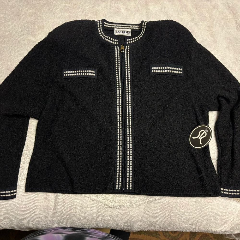 San Remo by Laura Knits w Tags purchased in Omaha Nebraska - Von Maur - Size XL